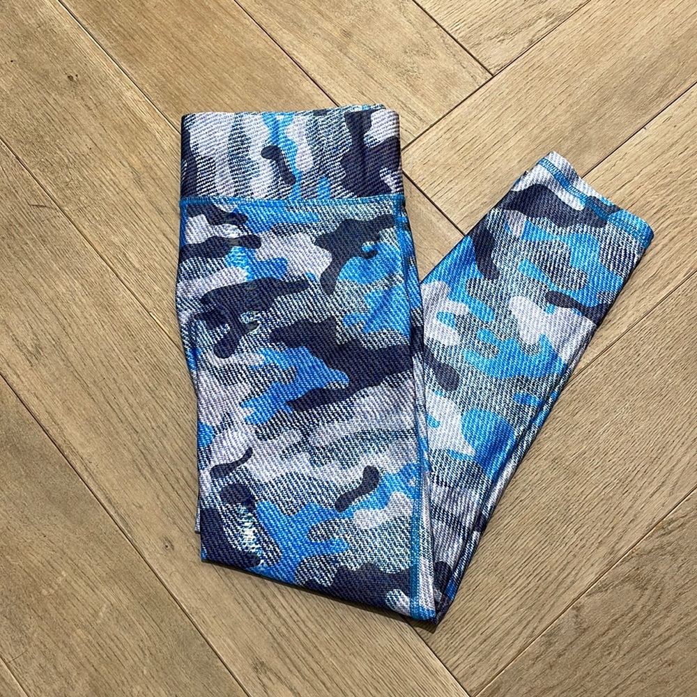 Terez blue camo leggings
